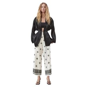 Zara Linen Blend Printed Pants Size S Off White With Black Embroidery Wide Leg